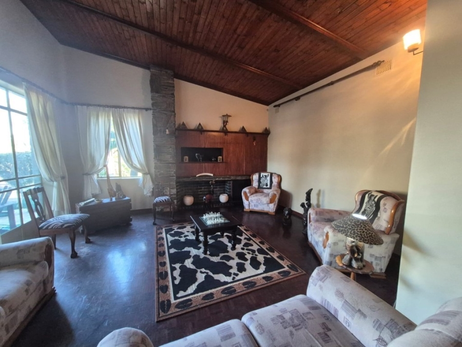 5 Bedroom Property for Sale in Phalaborwa Limpopo