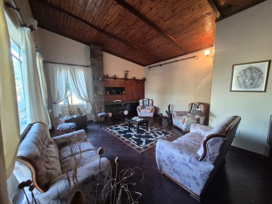 5 Bedroom Property for Sale in Phalaborwa Limpopo