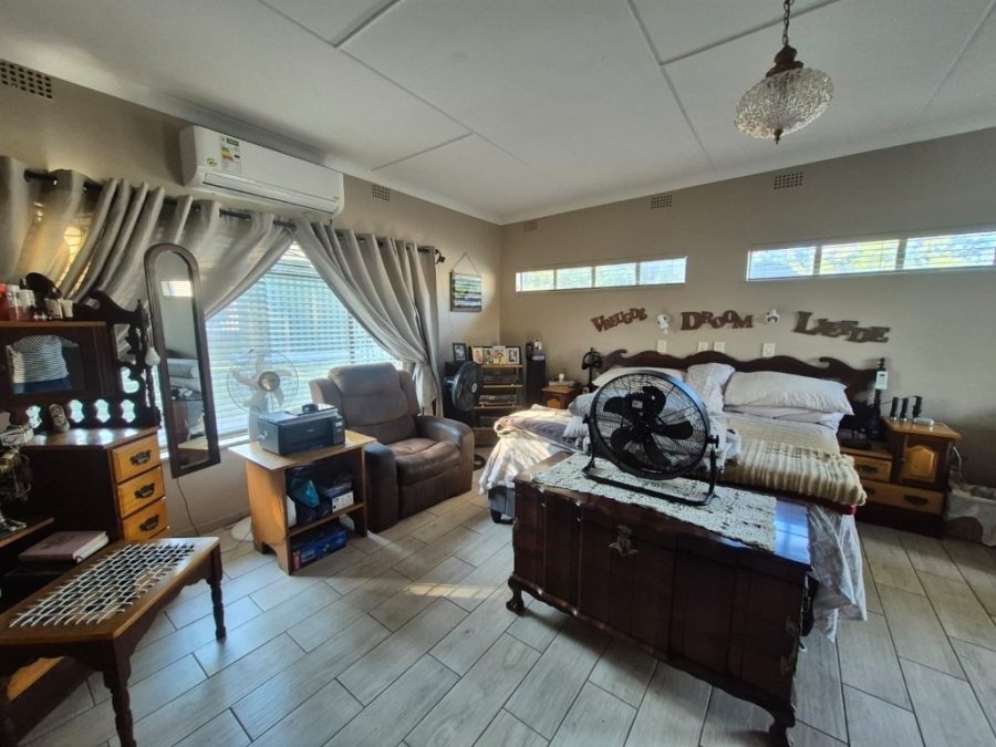 5 Bedroom Property for Sale in Phalaborwa Limpopo