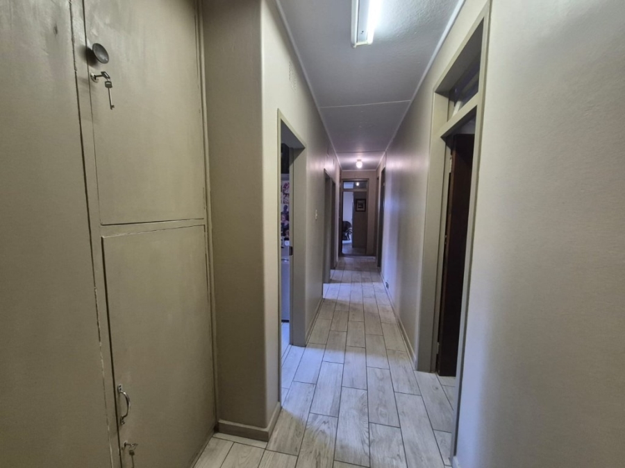 5 Bedroom Property for Sale in Phalaborwa Limpopo