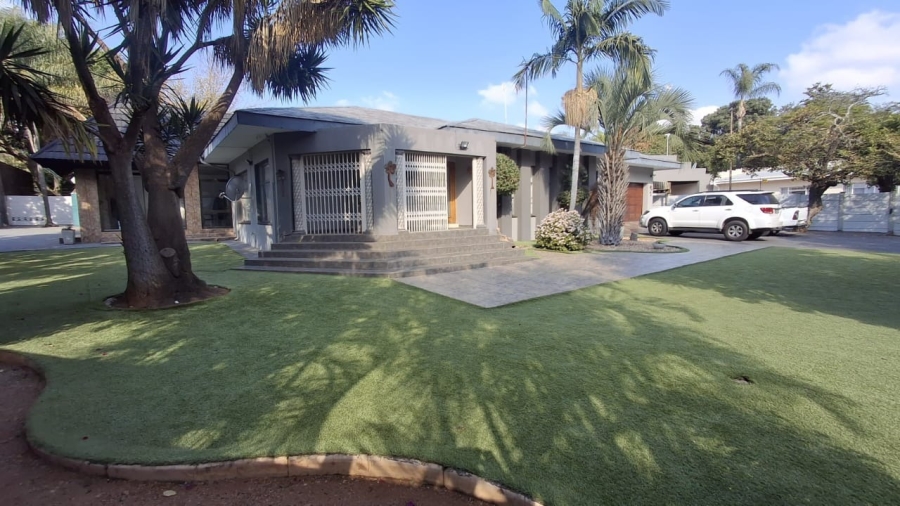 5 Bedroom Property for Sale in Bendor Limpopo