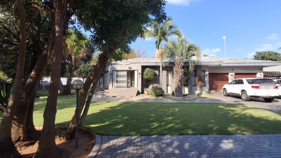 5 Bedroom Property for Sale in Bendor Limpopo