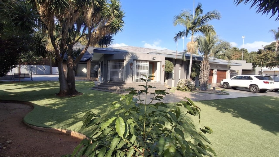 5 Bedroom Property for Sale in Bendor Limpopo