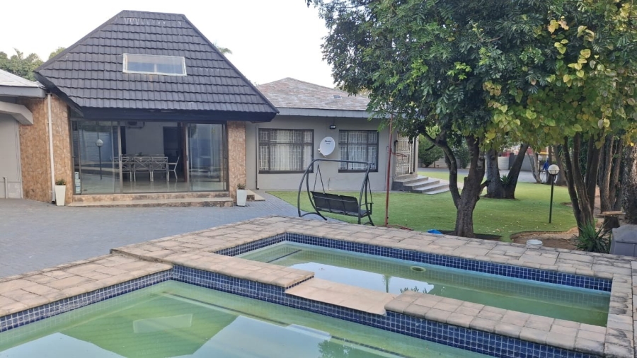 5 Bedroom Property for Sale in Bendor Limpopo