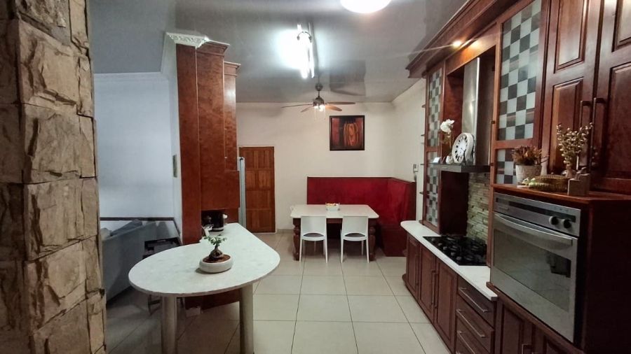 5 Bedroom Property for Sale in Bendor Limpopo