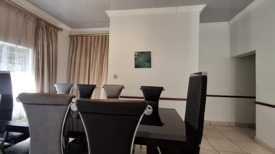 5 Bedroom Property for Sale in Bendor Limpopo
