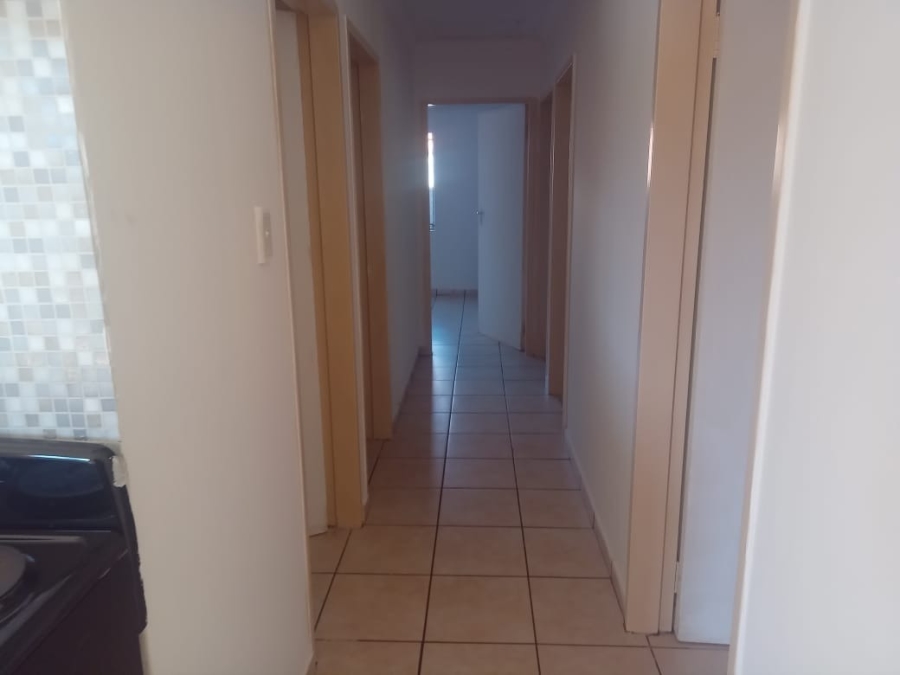 To Let 4 Bedroom Property for Rent in Northam Limpopo