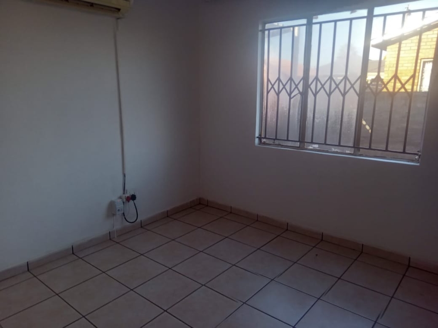 To Let 4 Bedroom Property for Rent in Northam Limpopo