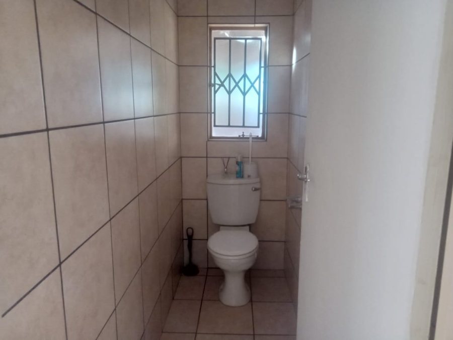 To Let 4 Bedroom Property for Rent in Northam Limpopo
