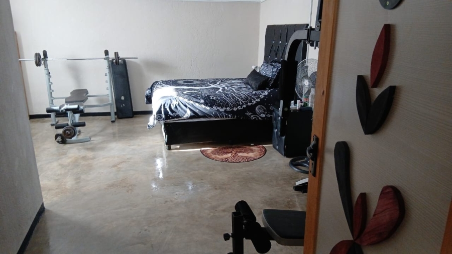 To Let 5 Bedroom Property for Rent in Northam Limpopo