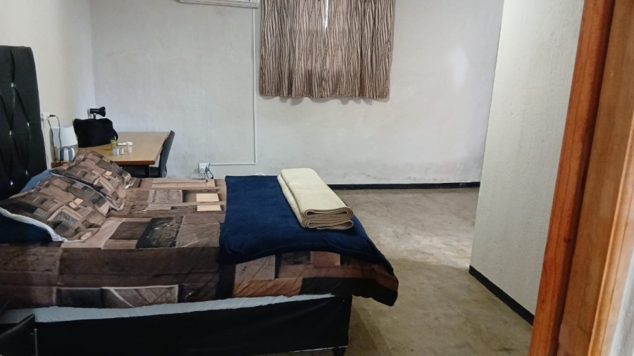 To Let 5 Bedroom Property for Rent in Northam Limpopo
