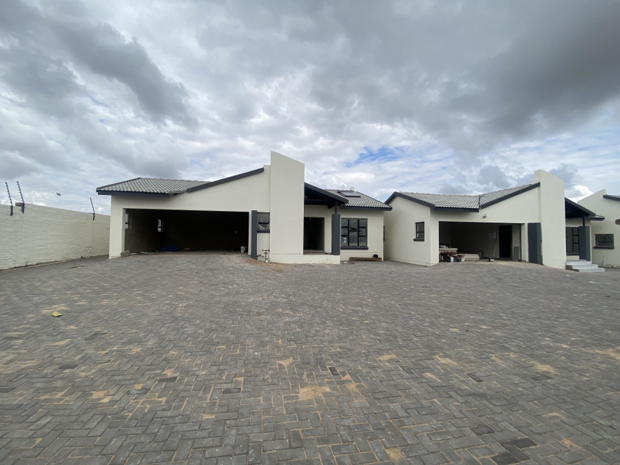 3 Bedroom Property for Sale in Bendor Limpopo