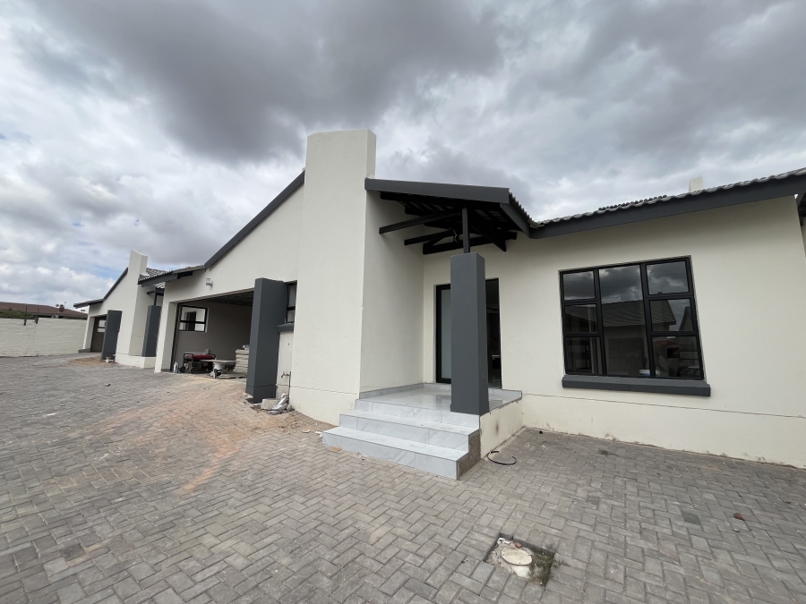 3 Bedroom Property for Sale in Bendor Limpopo