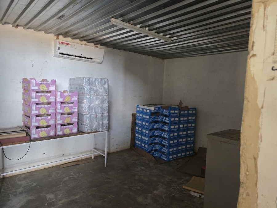 5 Bedroom Property for Sale in Mopane Limpopo