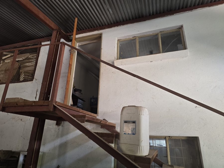 5 Bedroom Property for Sale in Mopane Limpopo