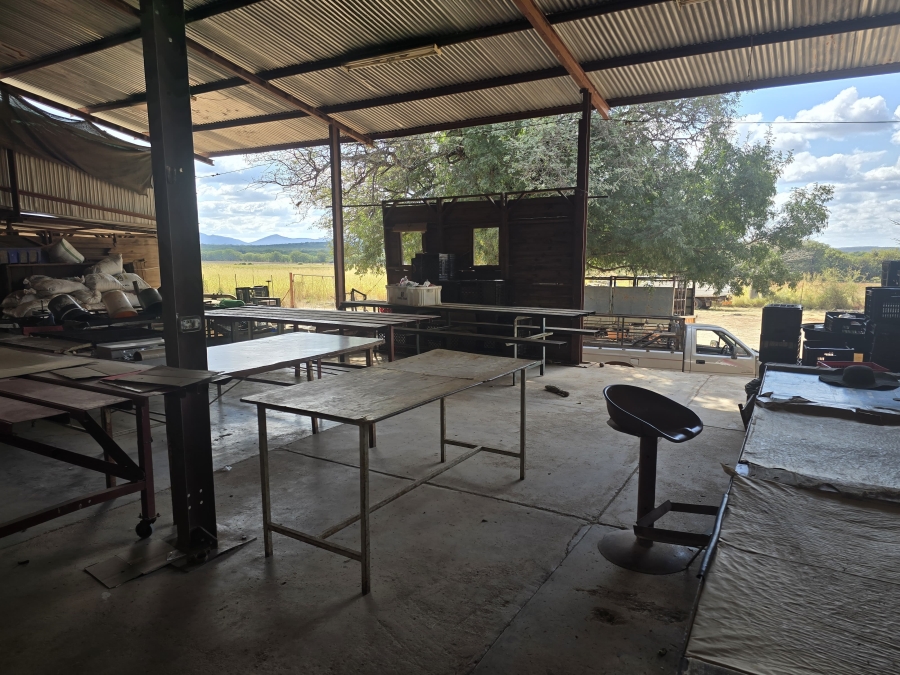 5 Bedroom Property for Sale in Mopane Limpopo