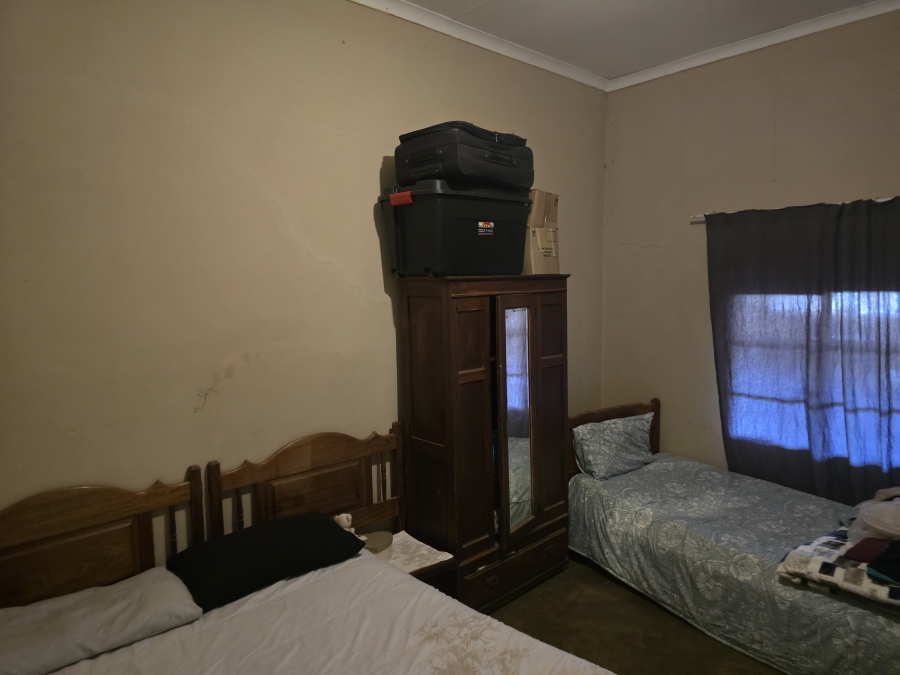 5 Bedroom Property for Sale in Mopane Limpopo