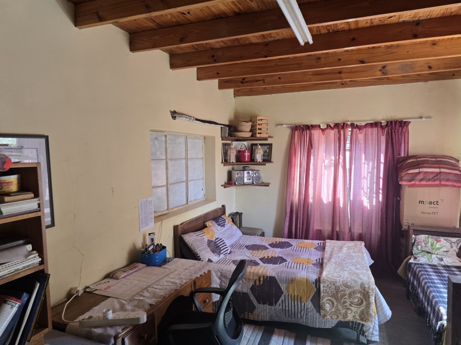 5 Bedroom Property for Sale in Mopane Limpopo