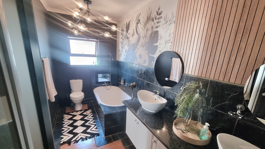 4 Bedroom Property for Sale in Koro Creek Golf Estate Limpopo