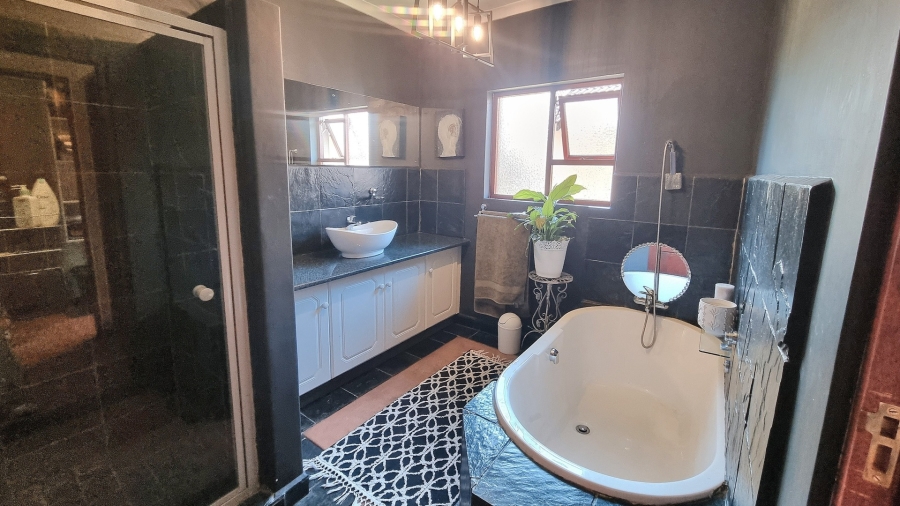 4 Bedroom Property for Sale in Koro Creek Golf Estate Limpopo
