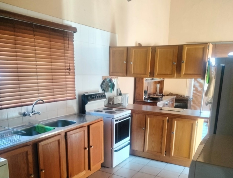 6 Bedroom Property for Sale in Rooiberg Limpopo