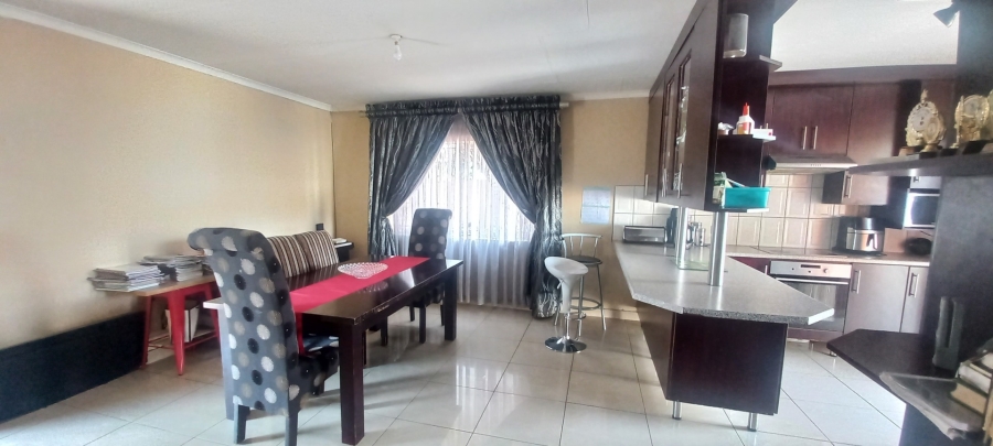 6 Bedroom Property for Sale in Flora Park Limpopo