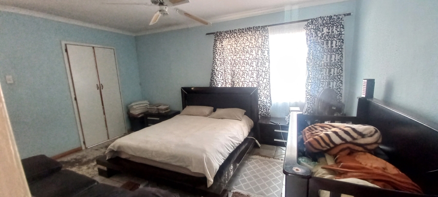 6 Bedroom Property for Sale in Flora Park Limpopo