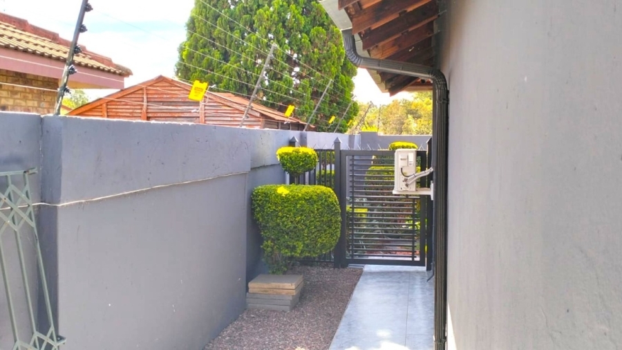 3 Bedroom Property for Sale in Modimolle Limpopo