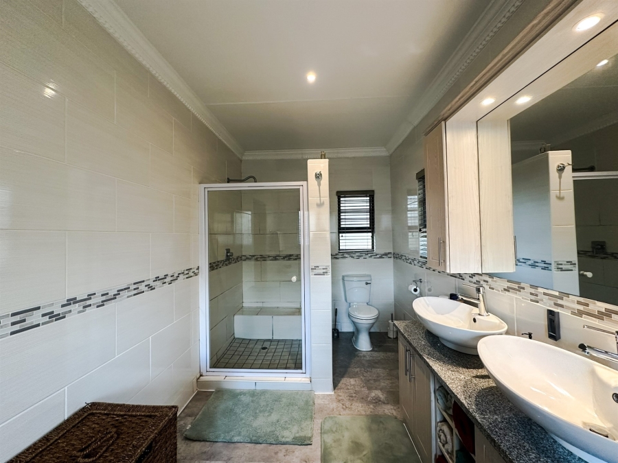 4 Bedroom Property for Sale in Hoedspruit Wildlife Estate Limpopo