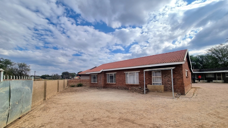 12 Bedroom Property for Sale in Modimolle Limpopo