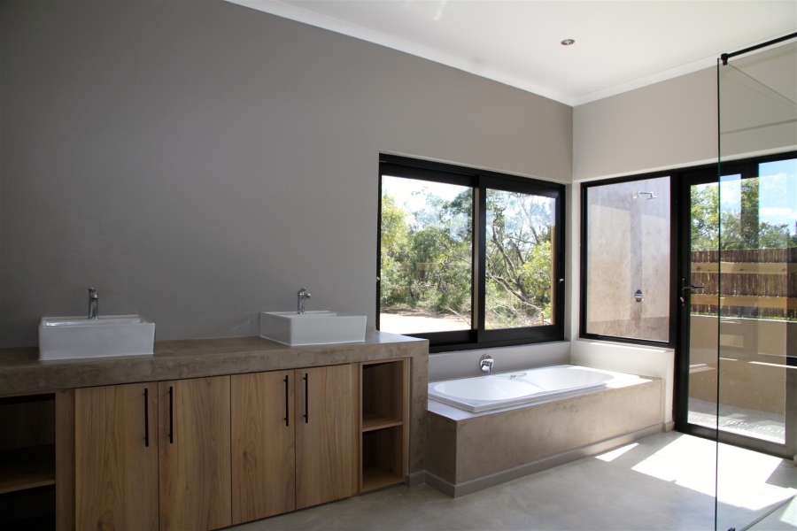 3 Bedroom Property for Sale in Moditlo Wildlife Estate Limpopo