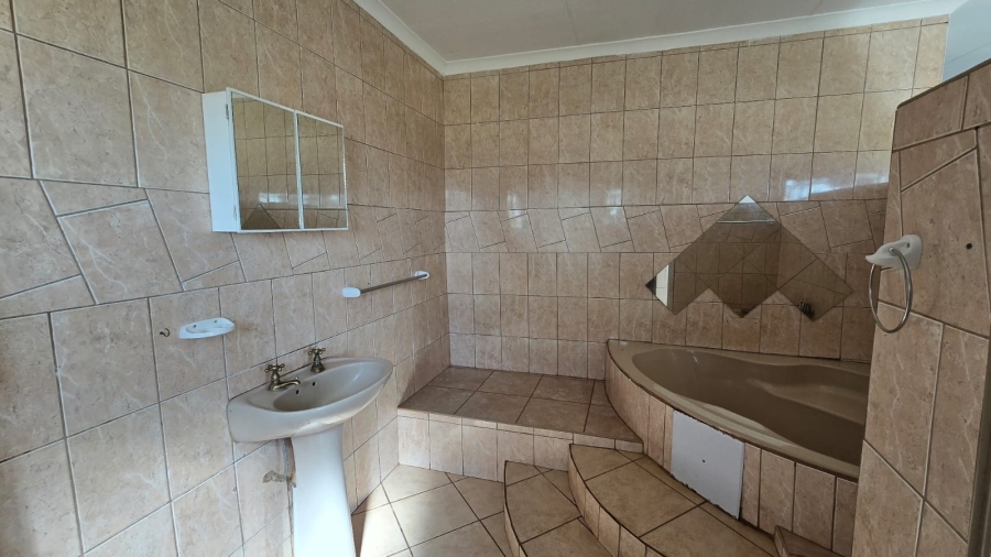 To Let 5 Bedroom Property for Rent in Bela Bela Limpopo