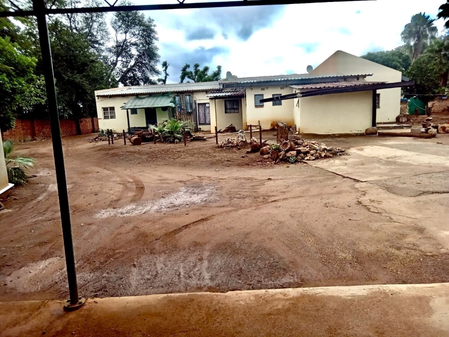 14 Bedroom Property for Sale in Northam Limpopo