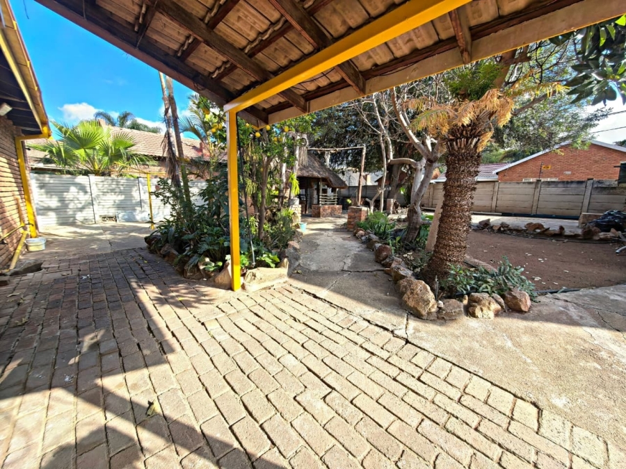 3 Bedroom Property for Sale in Fauna Park Limpopo