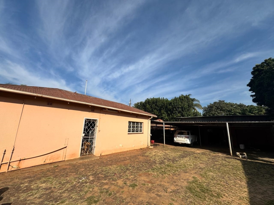 5 Bedroom Property for Sale in Impala Park Limpopo