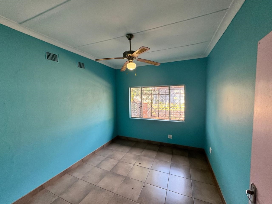5 Bedroom Property for Sale in Impala Park Limpopo