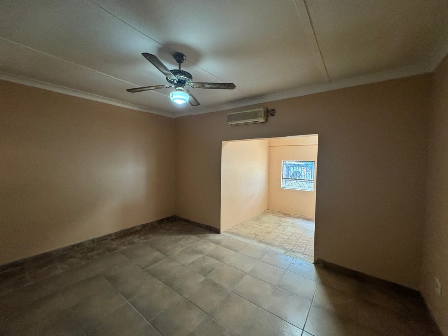 5 Bedroom Property for Sale in Impala Park Limpopo