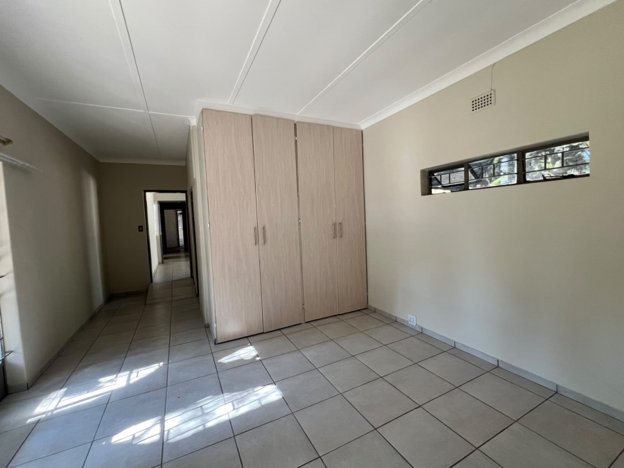 To Let 4 Bedroom Property for Rent in Kameeldoringpark Limpopo