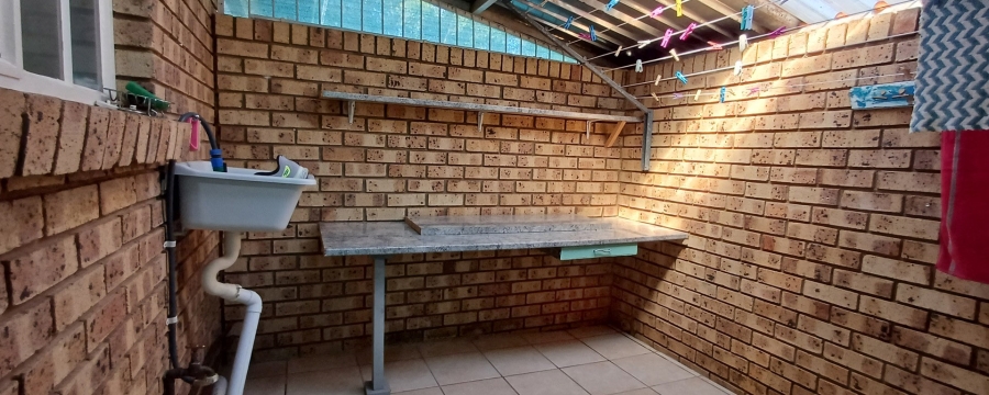 2 Bedroom Property for Sale in Aventura Warmbaths Limpopo