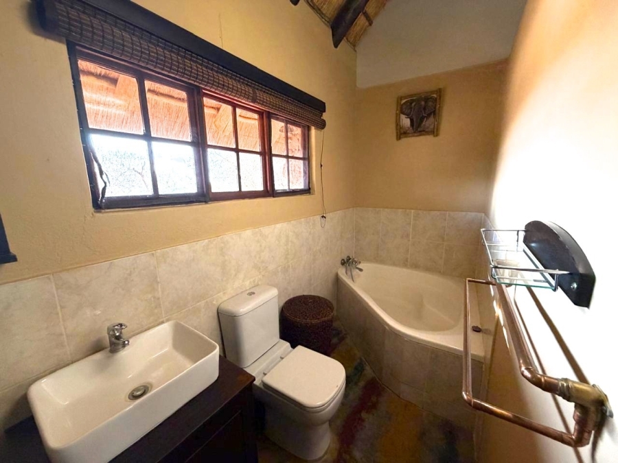 Commercial Property for Sale in Ndlovumzi Limpopo