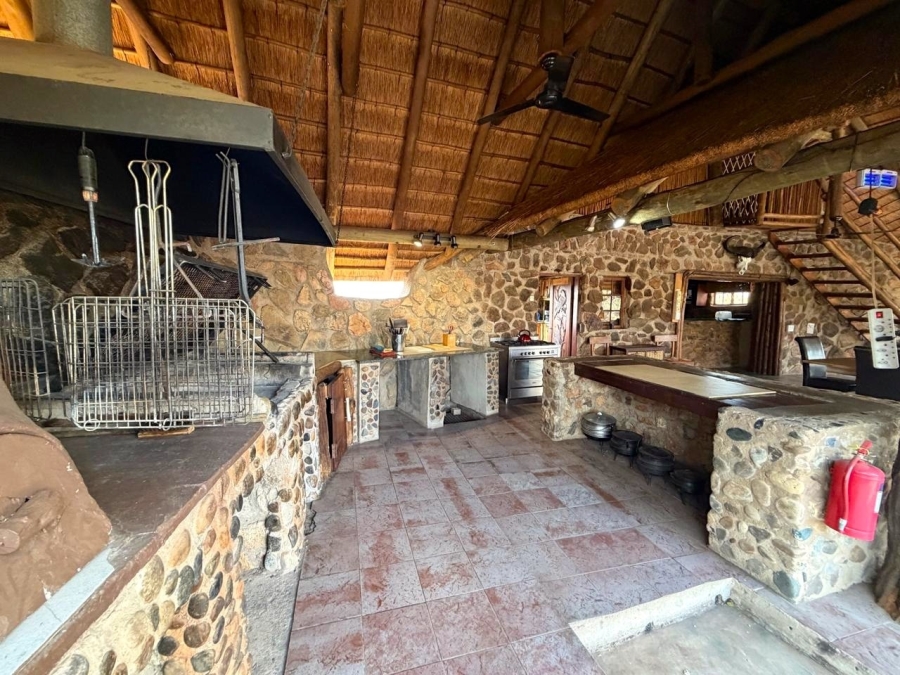 Commercial Property for Sale in Ndlovumzi Limpopo