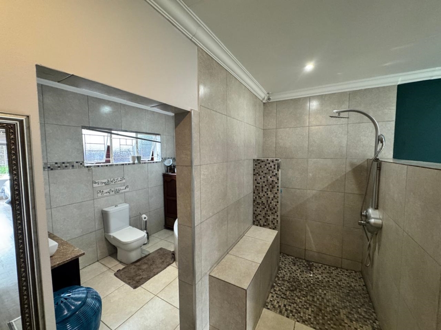 4 Bedroom Property for Sale in Chroompark Limpopo
