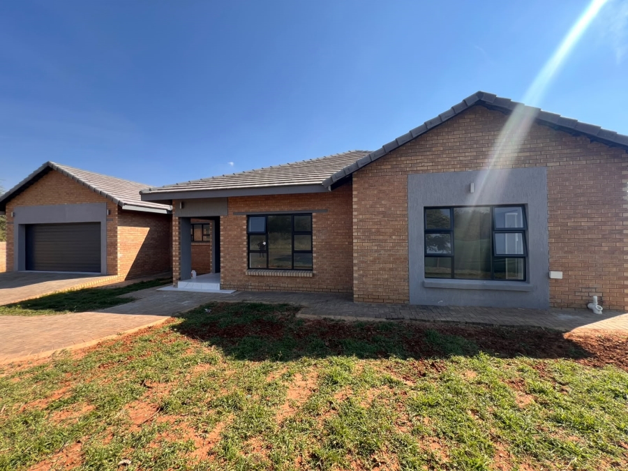 4 Bedroom Property for Sale in Chroompark Limpopo