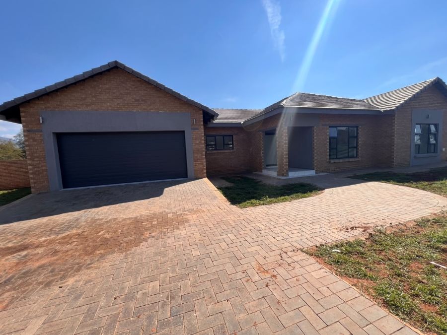 4 Bedroom Property for Sale in Chroompark Limpopo
