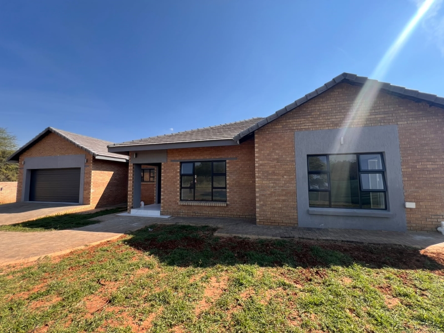 4 Bedroom Property for Sale in Chroompark Limpopo