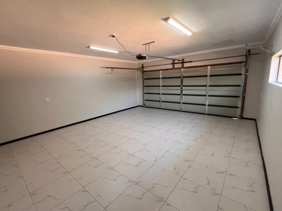 4 Bedroom Property for Sale in Chroompark Limpopo