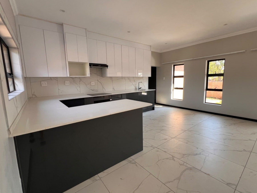 4 Bedroom Property for Sale in Chroompark Limpopo