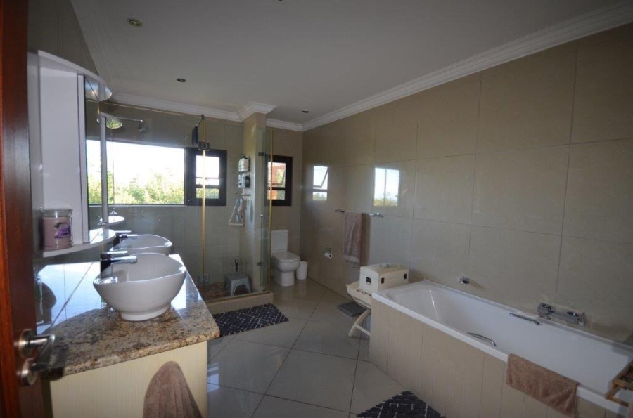 3 Bedroom Property for Sale in Verloren Estate Limpopo