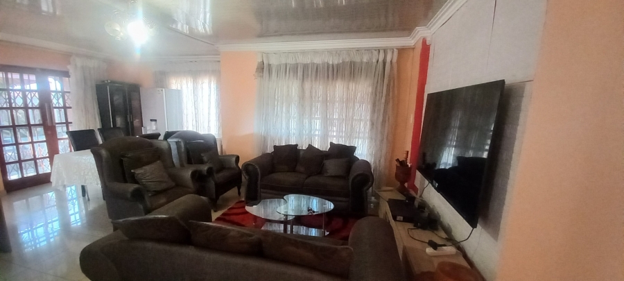 3 Bedroom Property for Sale in Mahlasedi Park Limpopo