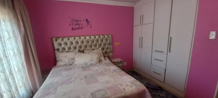 3 Bedroom Property for Sale in Mahlasedi Park Limpopo
